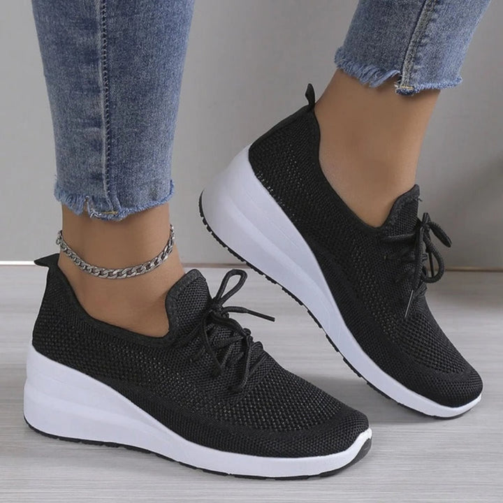 Astrid | Atmungsaktive, bequeme Sneaker aus Strick