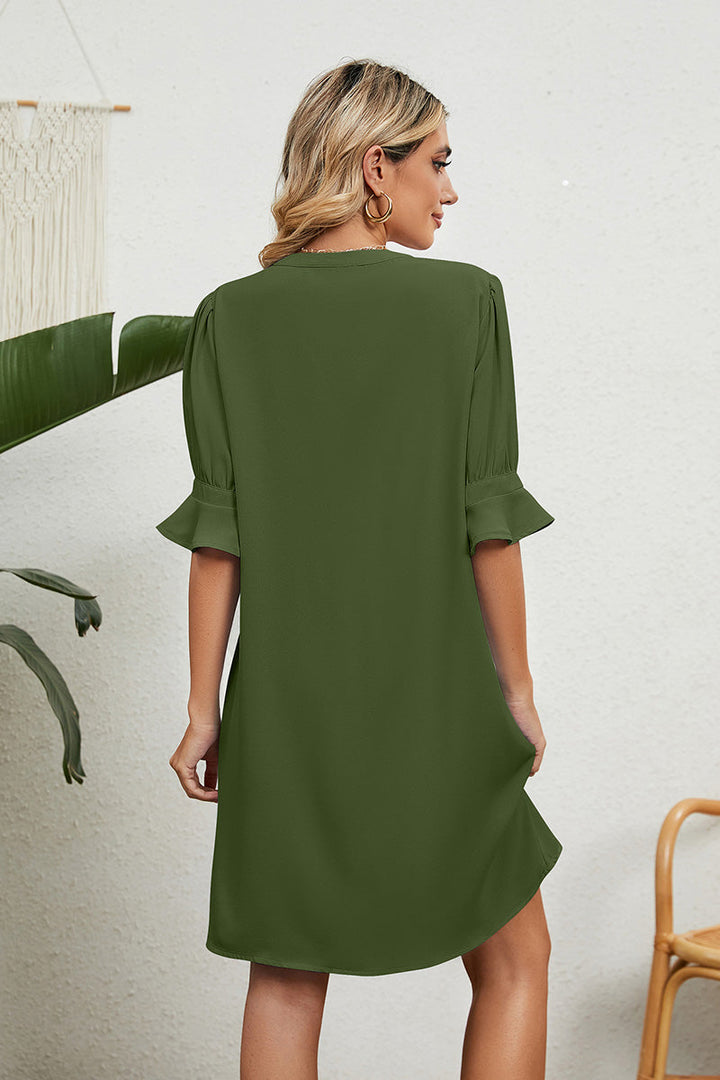Sophia | Elegantes Kleid mit V-Ausschnitt und Rüschenärmeln