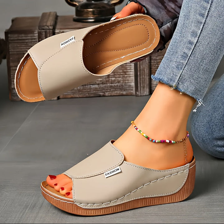 Ella | Bequeme Sandalen mit Keilabsatz und offener Zehenpartie