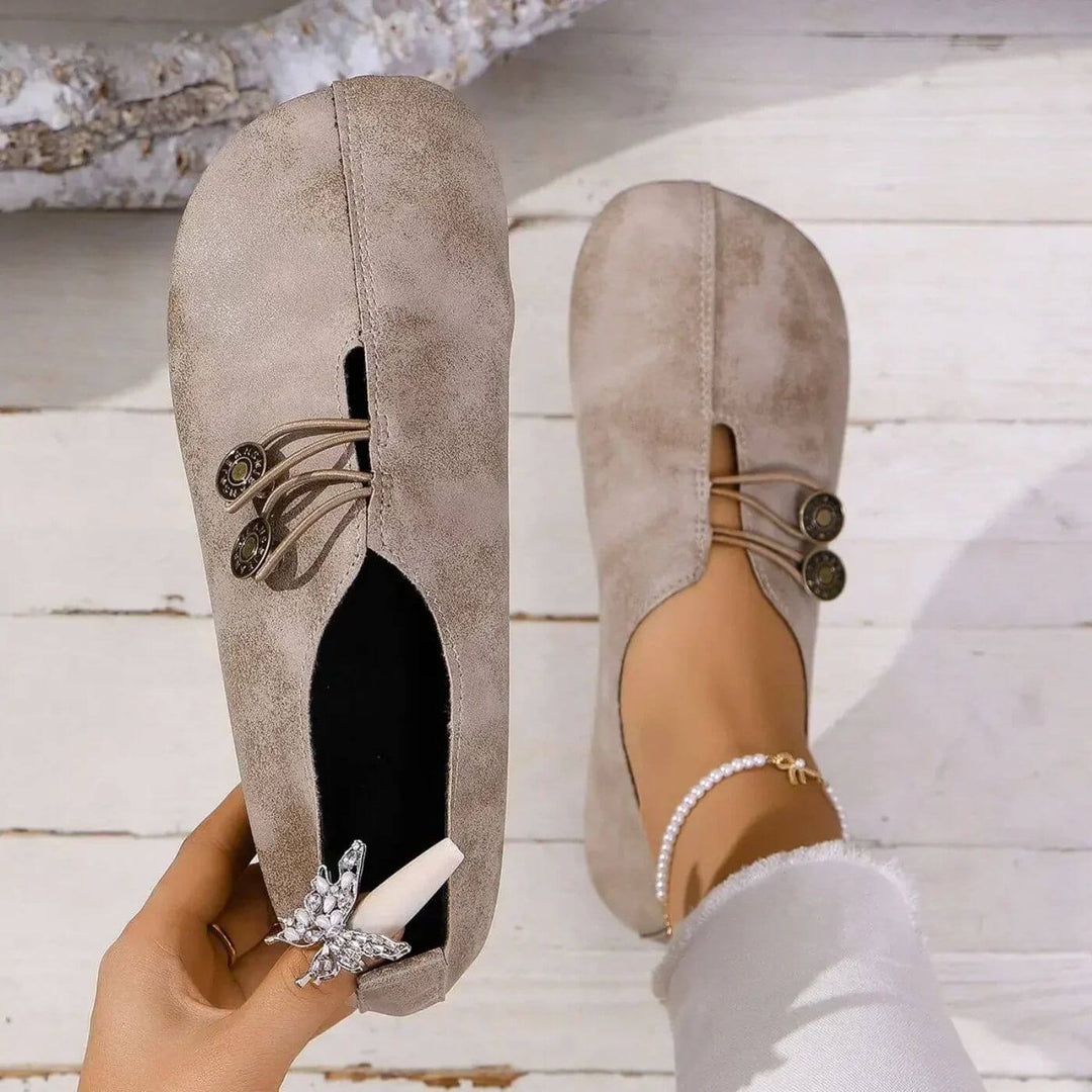 Ingrid | Bequeme Ballerinas mit Vintage-Knopf-Akzent
