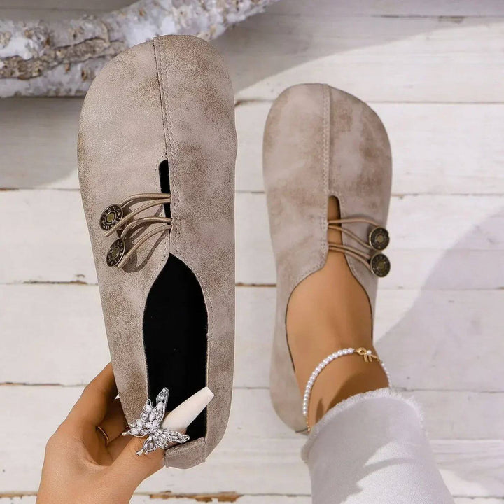 Ingrid | Bequeme Ballerinas mit Vintage-Knopf-Akzent