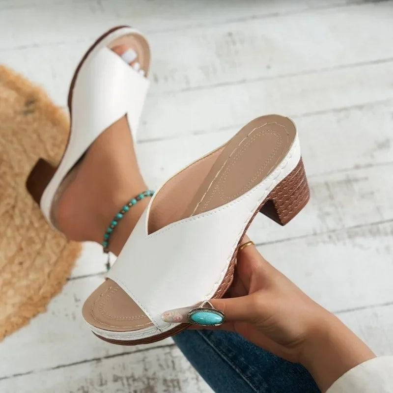 Madison | Sandalen mit gekreuzten Riemen und Blockabsatz