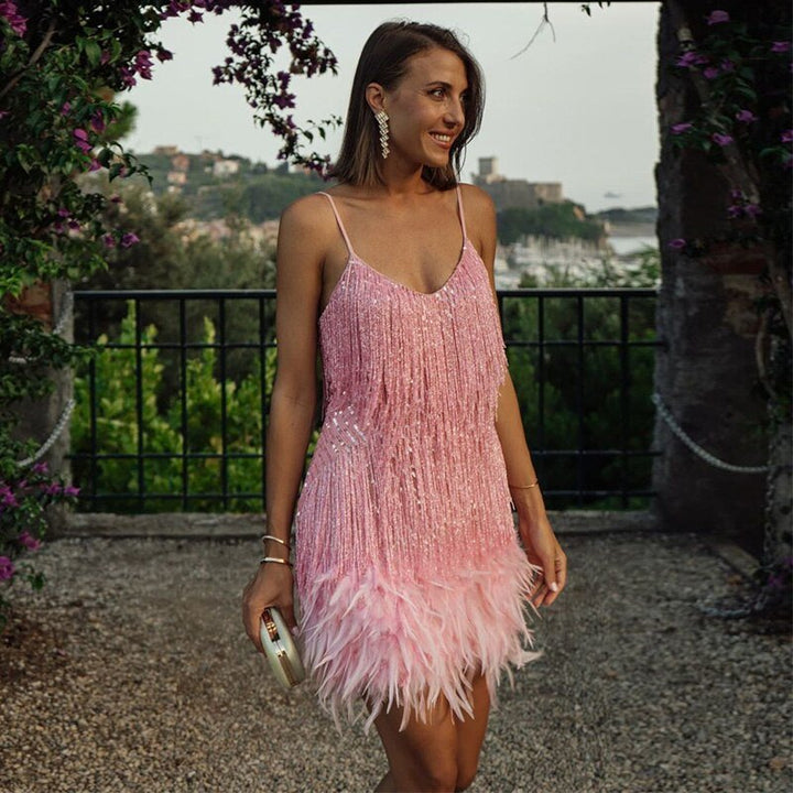 Julia | Elegantes Damen Paillettenkleid mit Federsaum