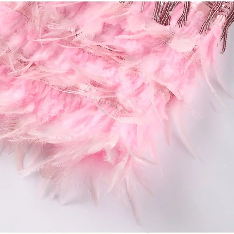 Julia | Elegantes Damen Paillettenkleid mit Federsaum