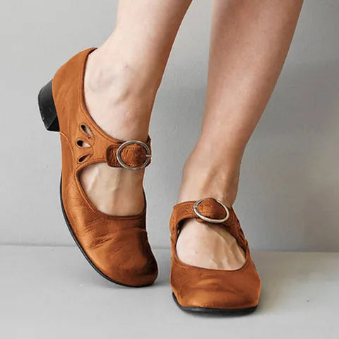 Clara | Mary-Jane-Ballerinas im Vintage-Stil mit Schnalle